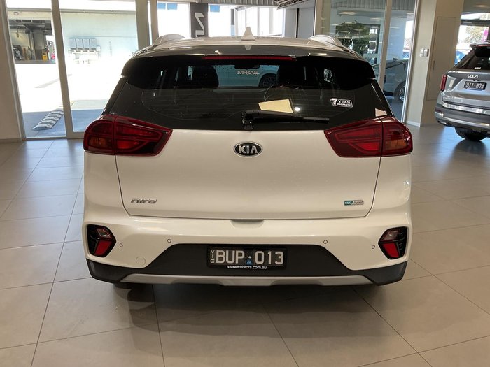2021 Kia Niro Hybrid S