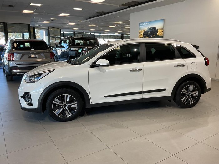 2021 Kia Niro Hybrid S