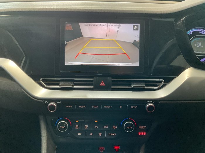 2021 Kia Niro Hybrid S