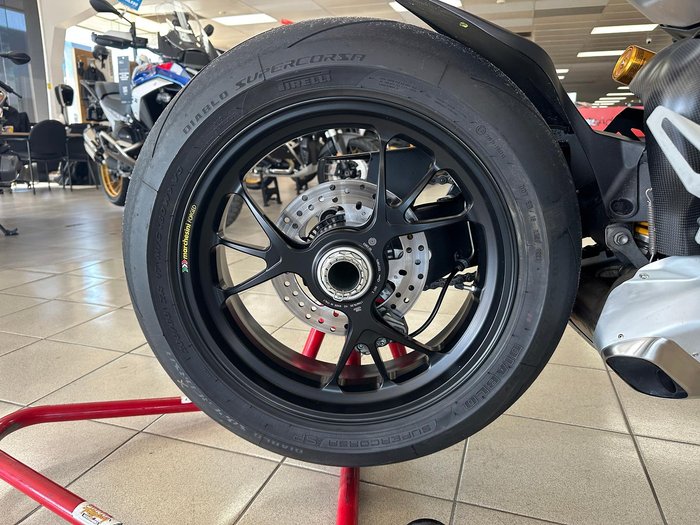 2021 Ducati Panigale V4 R Panigale V4 Red