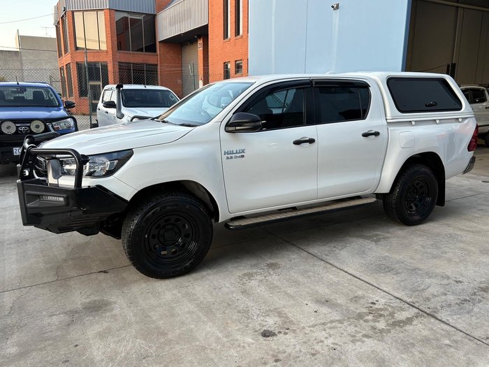 2022 Toyota Hilux SR