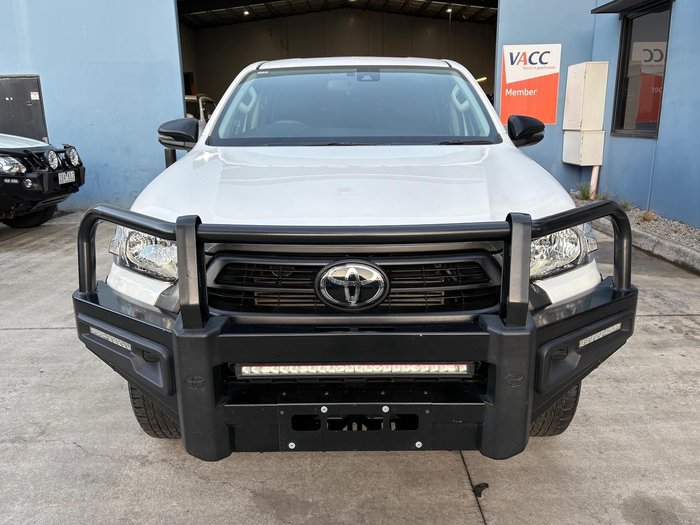 2022 Toyota Hilux SR