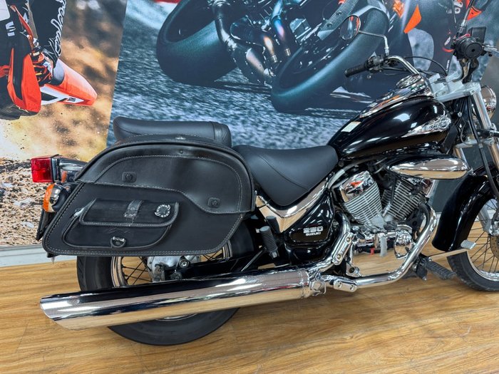 2010 Suzuki VL250 (LC250 INTRUDER) Black