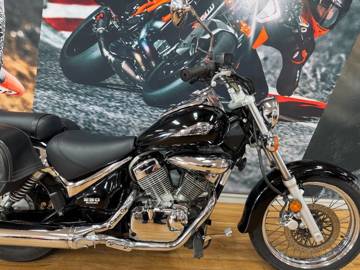 2010 Suzuki VL250 (LC250 INTRUDER) Black