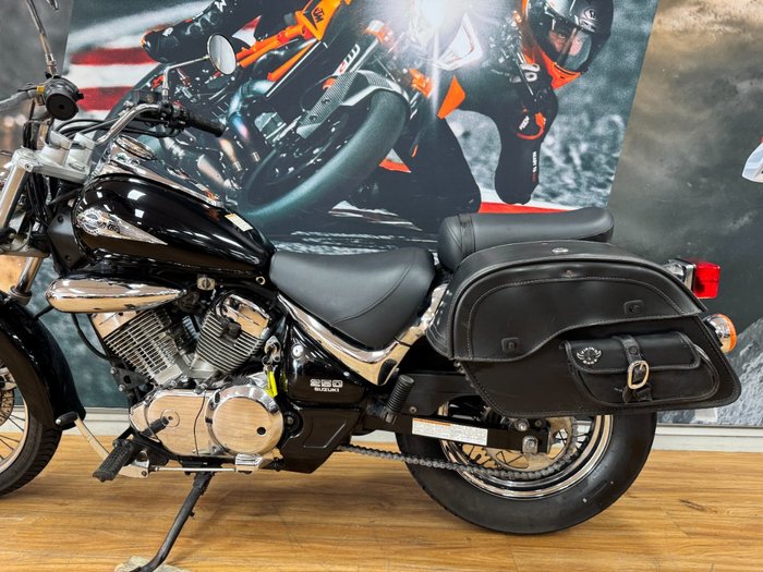 2010 Suzuki VL250 (LC250 INTRUDER) Black