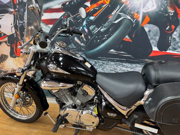 2010 Suzuki VL250 (LC250 INTRUDER) Black