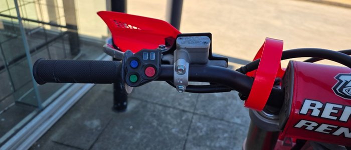 2022 Honda CRF250F RED