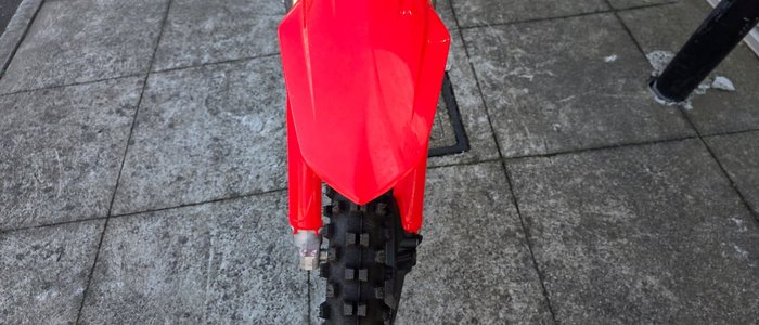 2022 Honda CRF250F RED
