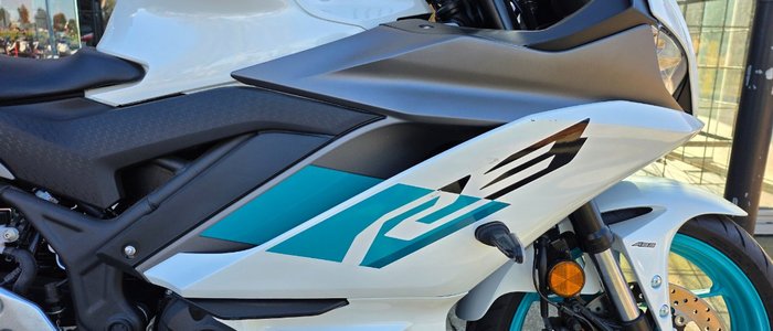 2023 Yamaha YZF-R3 WHITE