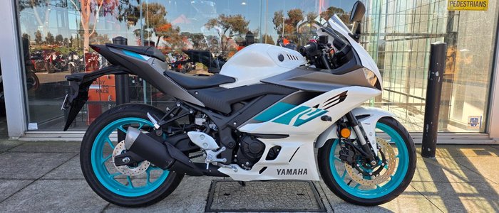 2023 Yamaha YZF-R3 WHITE
