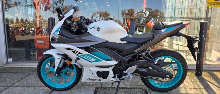 2023 Yamaha YZF-R3 WHITE