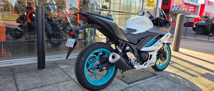 2023 Yamaha YZF-R3 WHITE
