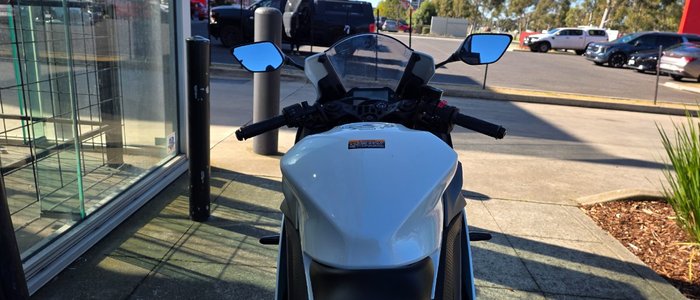 2023 Yamaha YZF-R3 WHITE