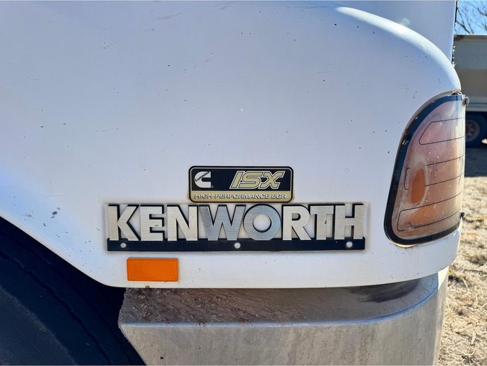 2010 KENWORTH T402 Truck & Dog Trailer Package