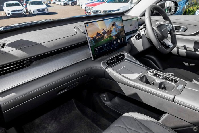 2025 Chery Tiggo 8 Super Hybrid Urban