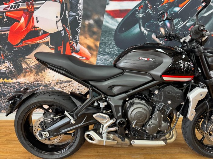 2023 Triumph TRIDENT 660 BLACK