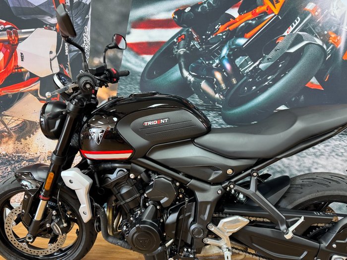 2023 Triumph TRIDENT 660 BLACK