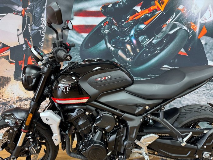 2023 Triumph TRIDENT 660 BLACK
