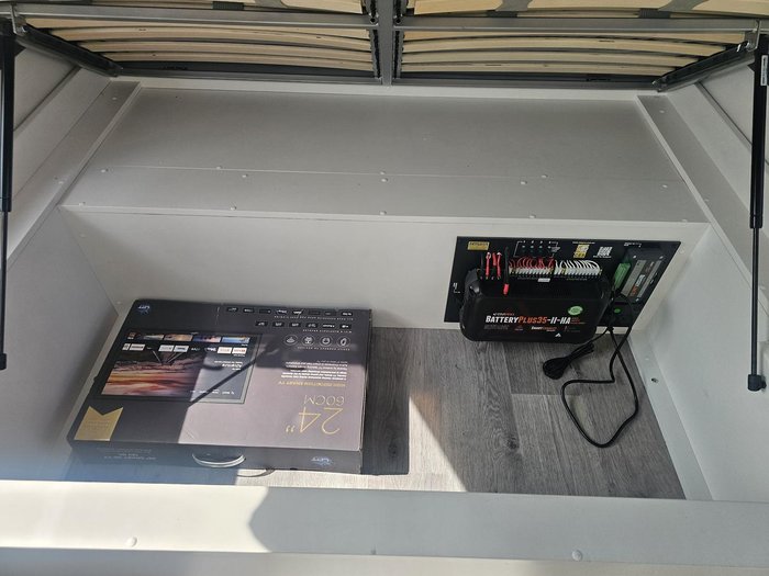 2025 New Age Caravans Manta Ray Mr16er Exp