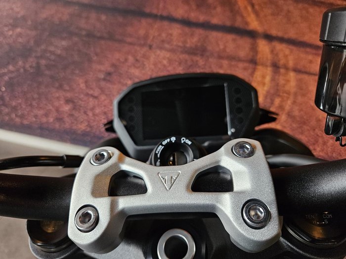2025 Triumph Street Triple RS Street Triple Black