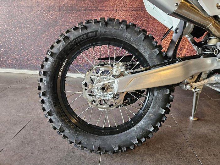 2025 Triumph TF 450-E Off Road White