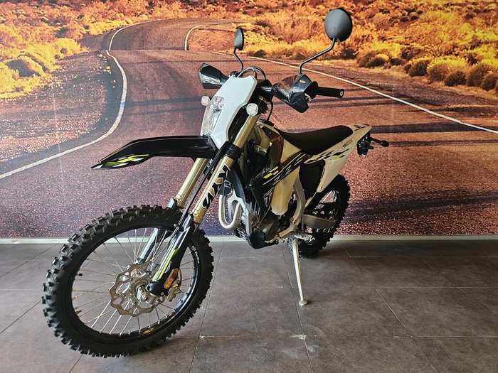 2025 Triumph TF 450-E Off Road White