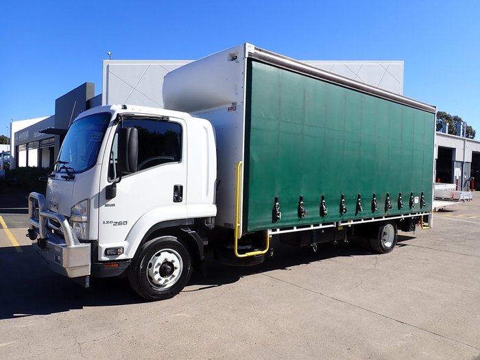 2016 ISUZU FSR 700 WHITE