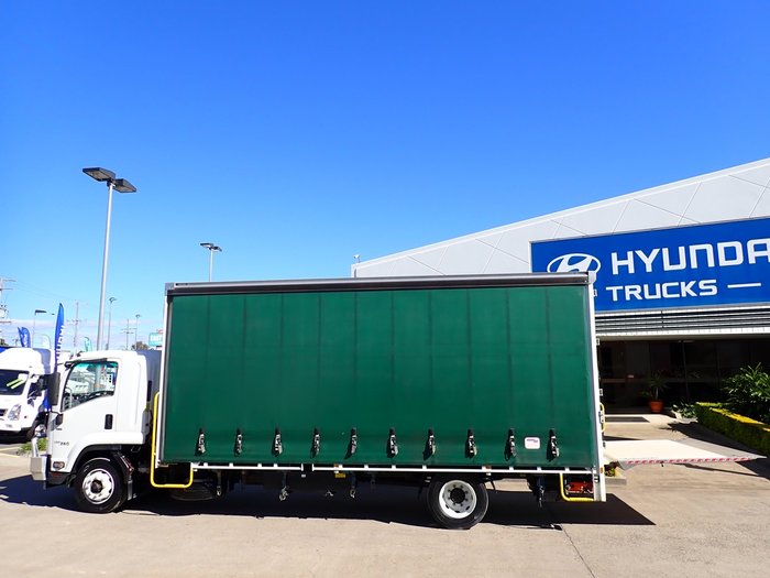2016 ISUZU FSR 700 WHITE