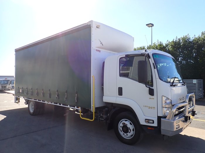 2016 ISUZU FSR 700 WHITE