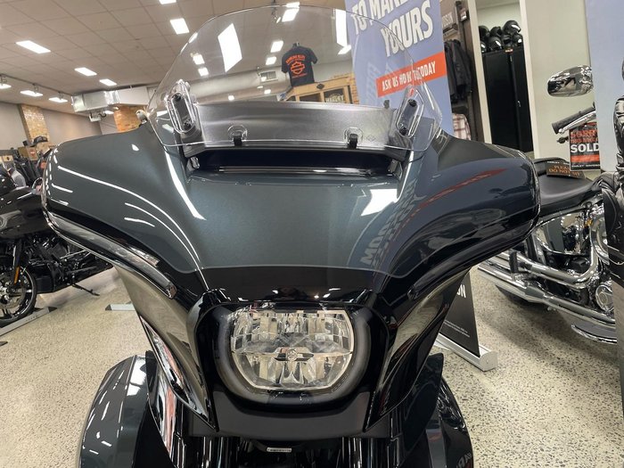 2025 Harley-Davidson Street Glide Ultra 117 (FLHXU) Touring Black