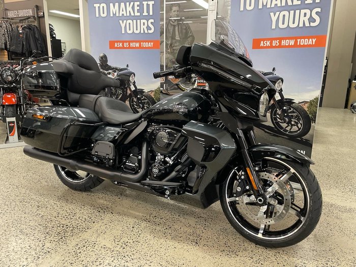 2025 Harley-Davidson Street Glide Ultra 117 (FLHXU) Touring Black