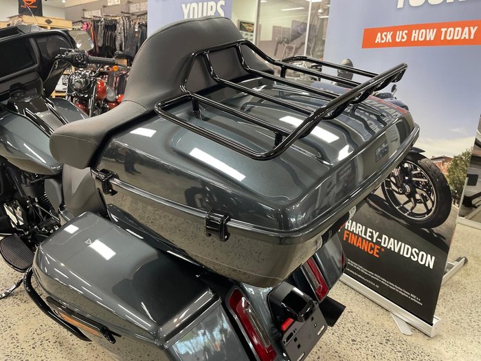 2025 Harley-Davidson Street Glide Ultra 117 (FLHXU) Touring Black