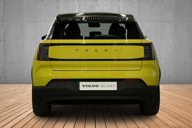 2023 Volvo EX30 Single Motor Extended Range Ultra