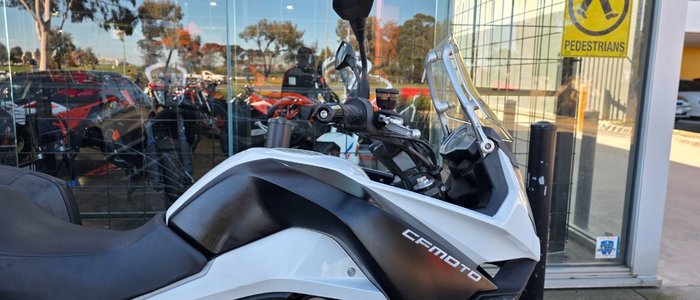 2017 CFMOTO 650MT WHITE