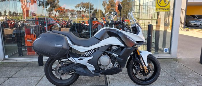 2017 CFMOTO 650MT WHITE