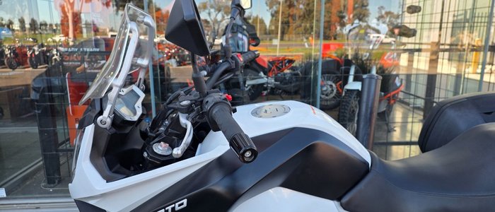 2017 CFMOTO 650MT WHITE
