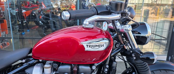 2018 Triumph BONNEVILLE SPEEDMASTER RED
