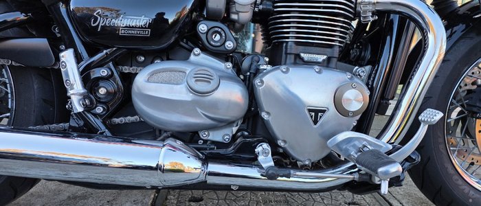2018 Triumph BONNEVILLE SPEEDMASTER RED