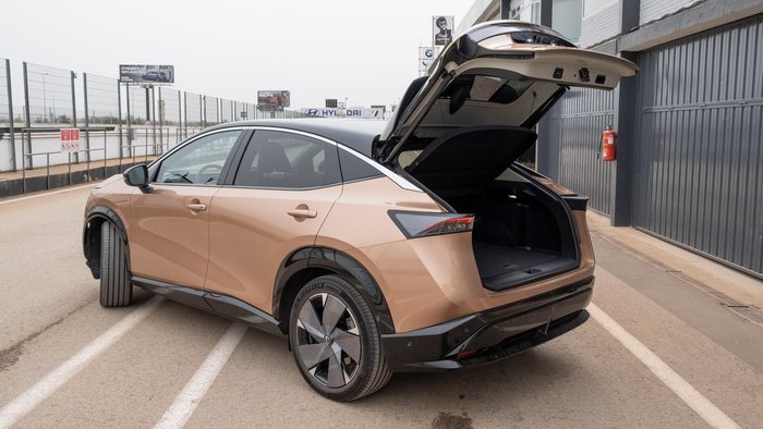 2025 Nissan Ariya Evolve FE0 MY25 Four Wheel Drive Akatsuki Copper/Black Roof