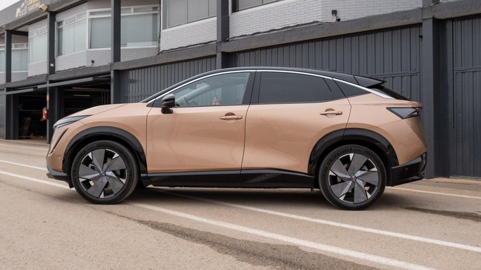 2025 Nissan Ariya Evolve FE0 MY25 Four Wheel Drive Akatsuki Copper/Black Roof