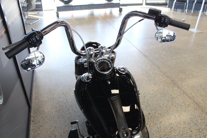 2021 Harley-davidson FLSL SOFTAIL SLIM (107) VIVID BLACK