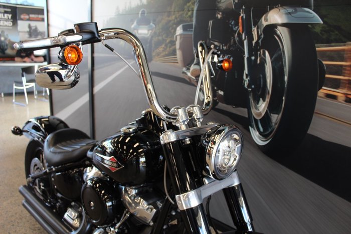 2021 Harley-davidson FLSL SOFTAIL SLIM (107) VIVID BLACK