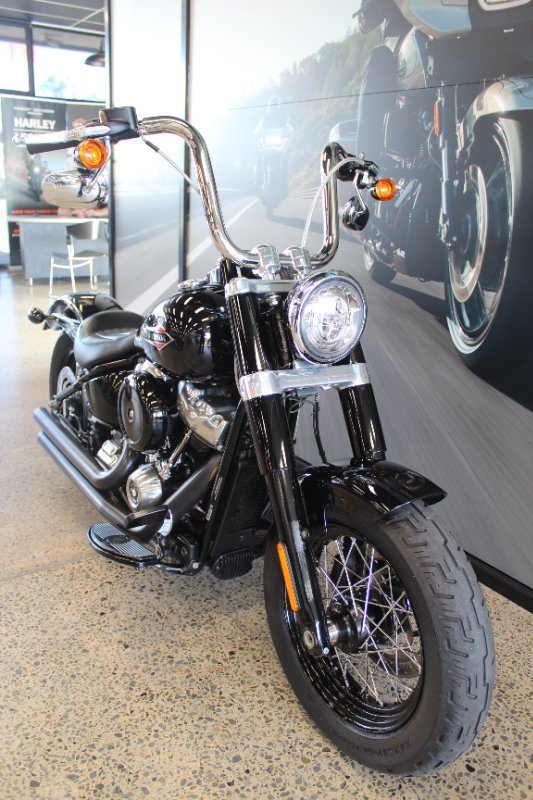 2021 Harley-davidson FLSL SOFTAIL SLIM (107) VIVID BLACK