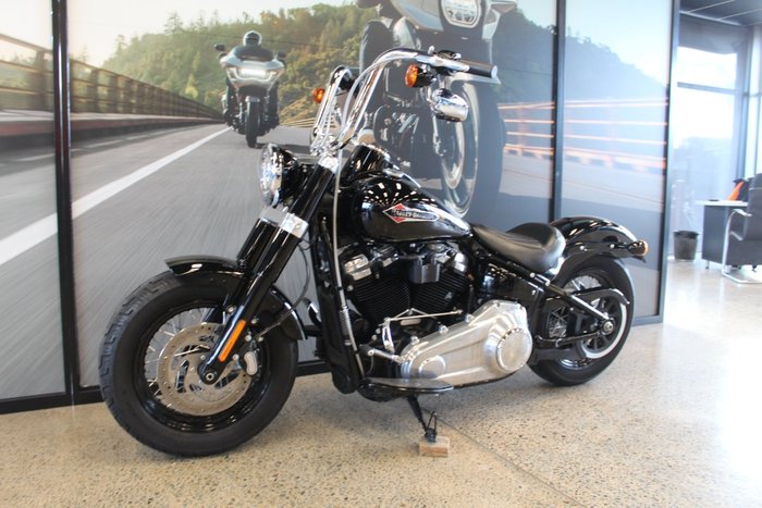 2021 Harley-davidson FLSL SOFTAIL SLIM (107) VIVID BLACK