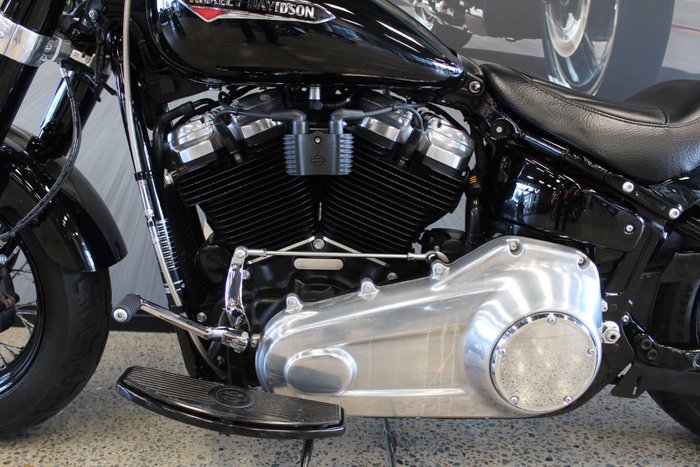 2021 Harley-davidson FLSL SOFTAIL SLIM (107) VIVID BLACK