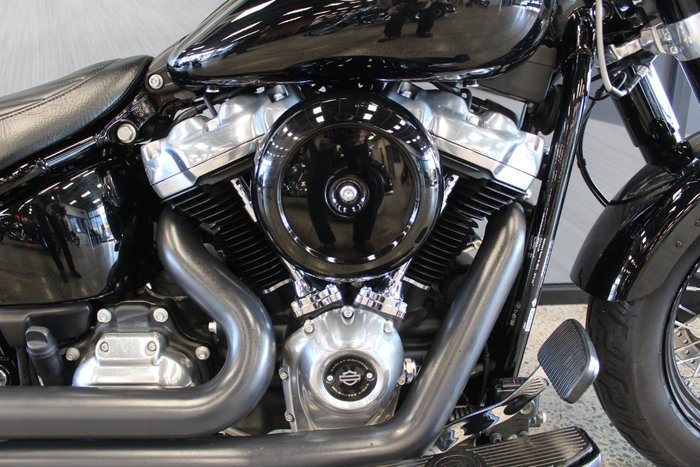2021 Harley-davidson FLSL SOFTAIL SLIM (107) VIVID BLACK