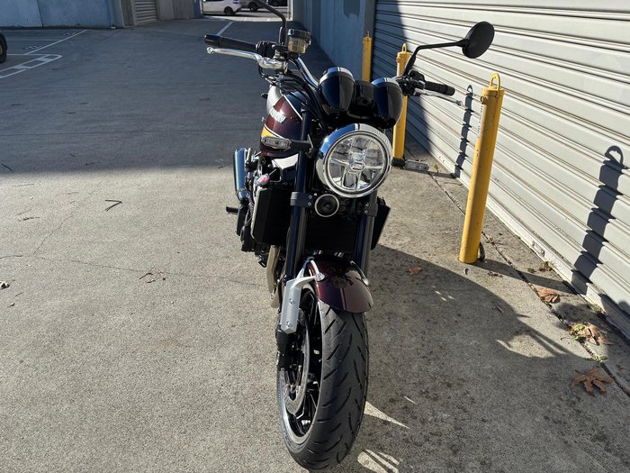 2025 Kawasaki Z900RS (Z900C)