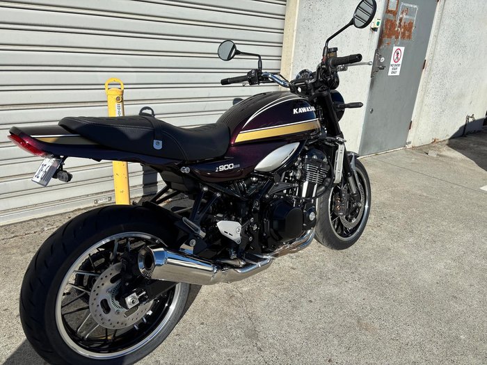 2025 Kawasaki Z900RS (Z900C)
