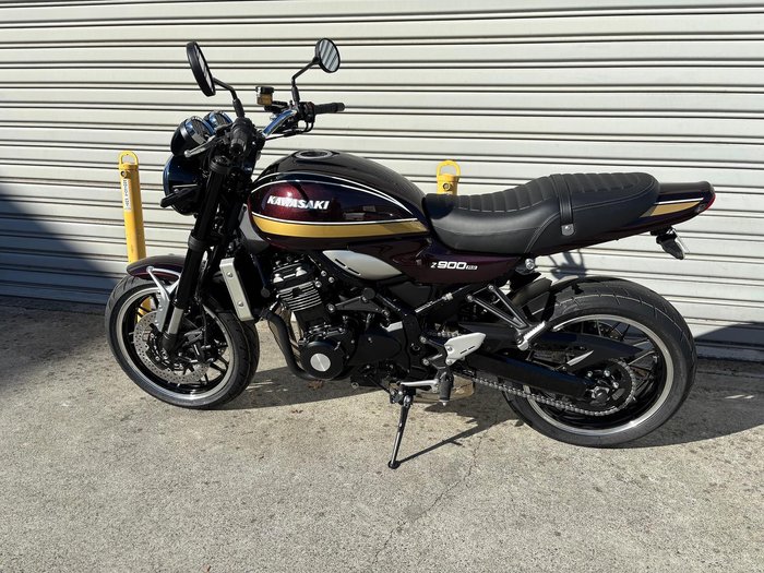 2025 Kawasaki Z900RS (Z900C)
