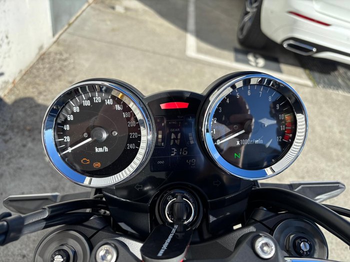 2025 Kawasaki Z900RS (Z900C)